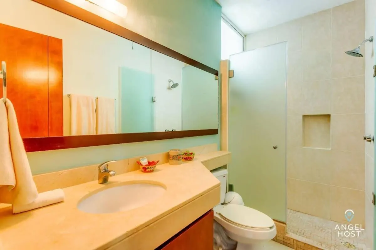 New Tropical Vibe Condo With Roof Pool Beach 3 Blks Playa del Carmen