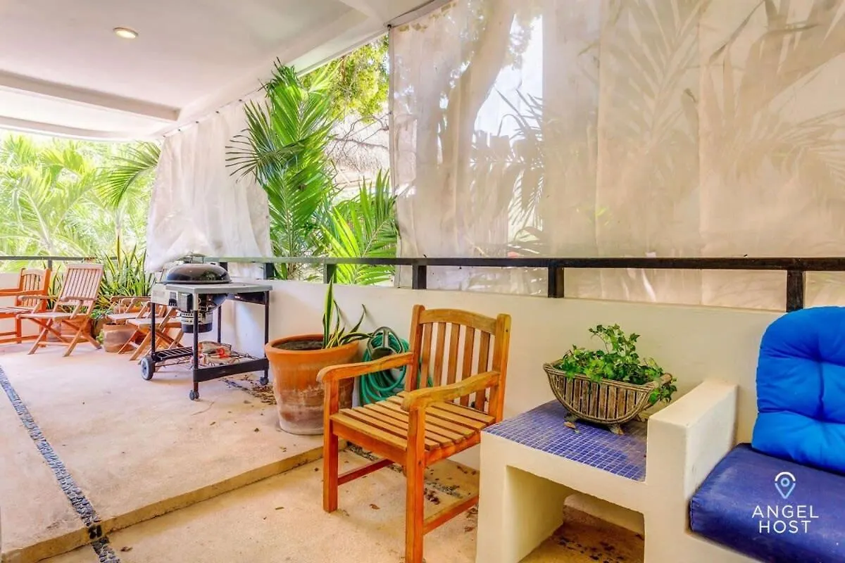 New Tropical Vibe Condo With Roof Pool Beach 3 Blks Playa del Carmen Mexico