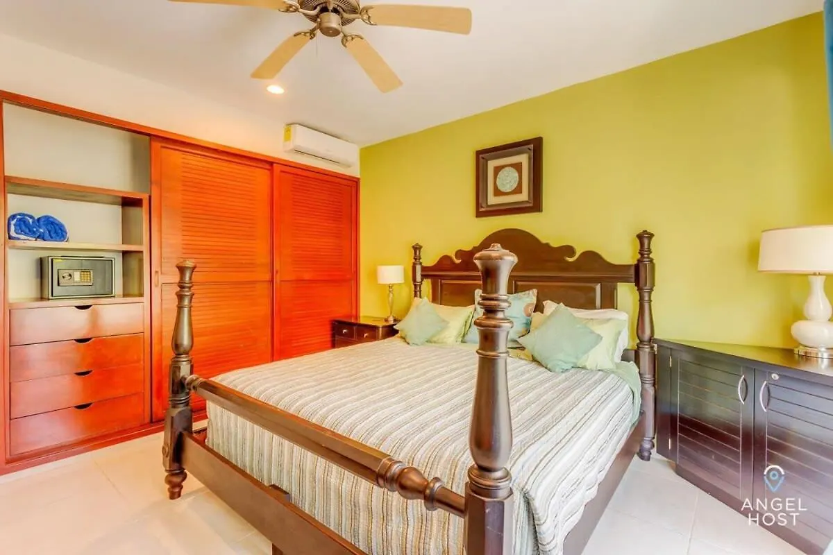 New Tropical Vibe Condo With Roof Pool Beach 3 Blks Playa del Carmen