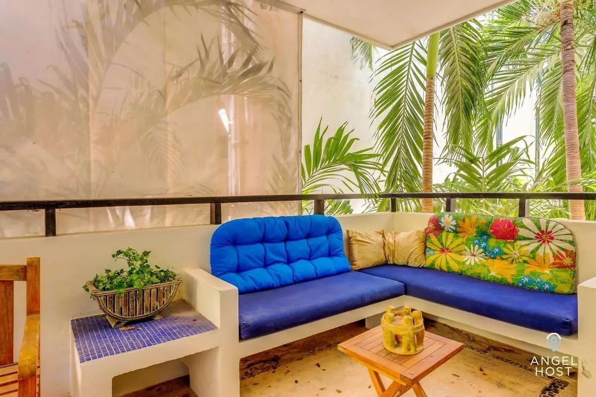 New Tropical Vibe Condo With Roof Pool Beach 3 Blks Playa del Carmen